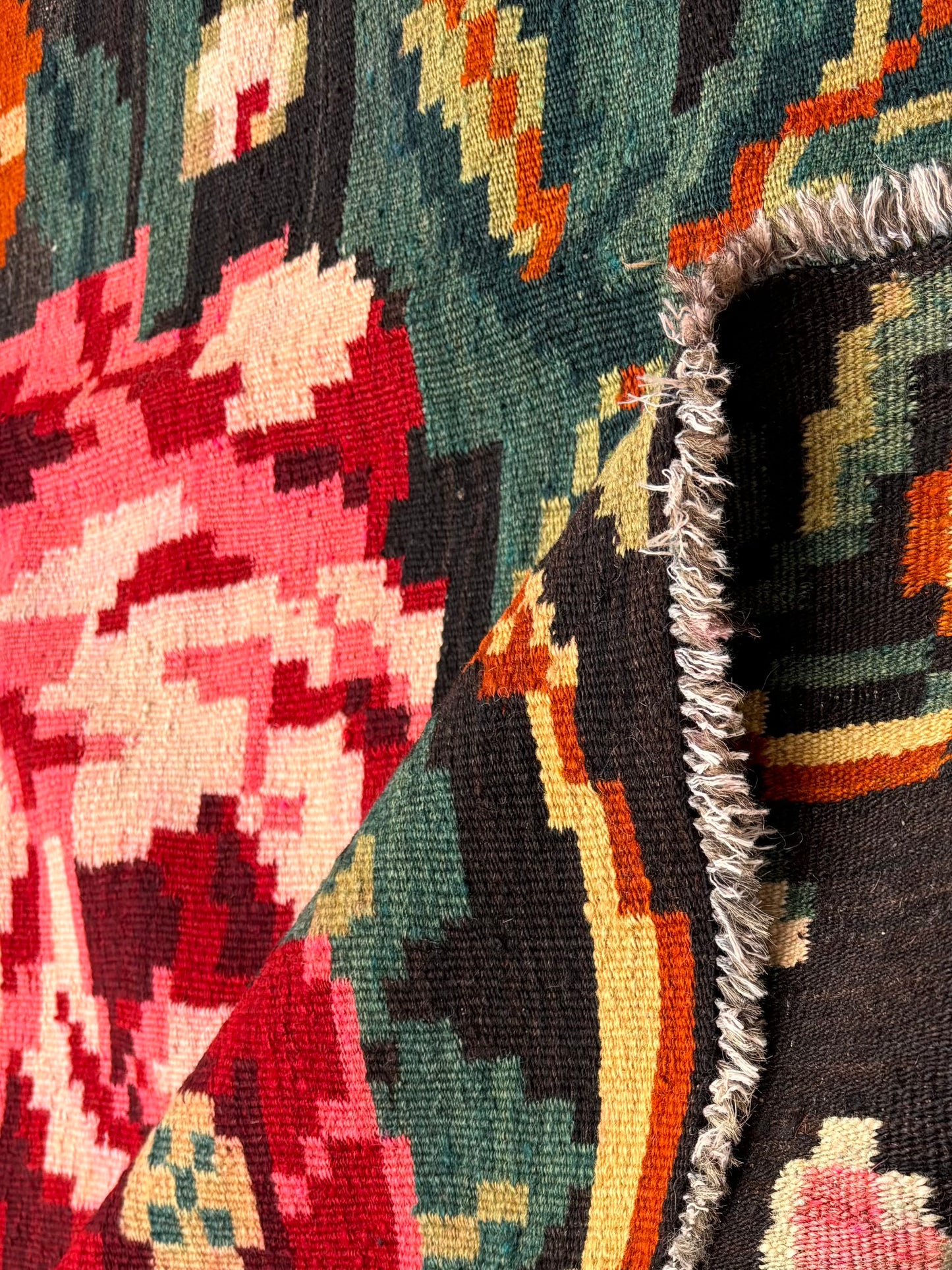 Large Mid-Century Bessarabian Rose Kilim – Floral Handwoven Rug (312x175cm)