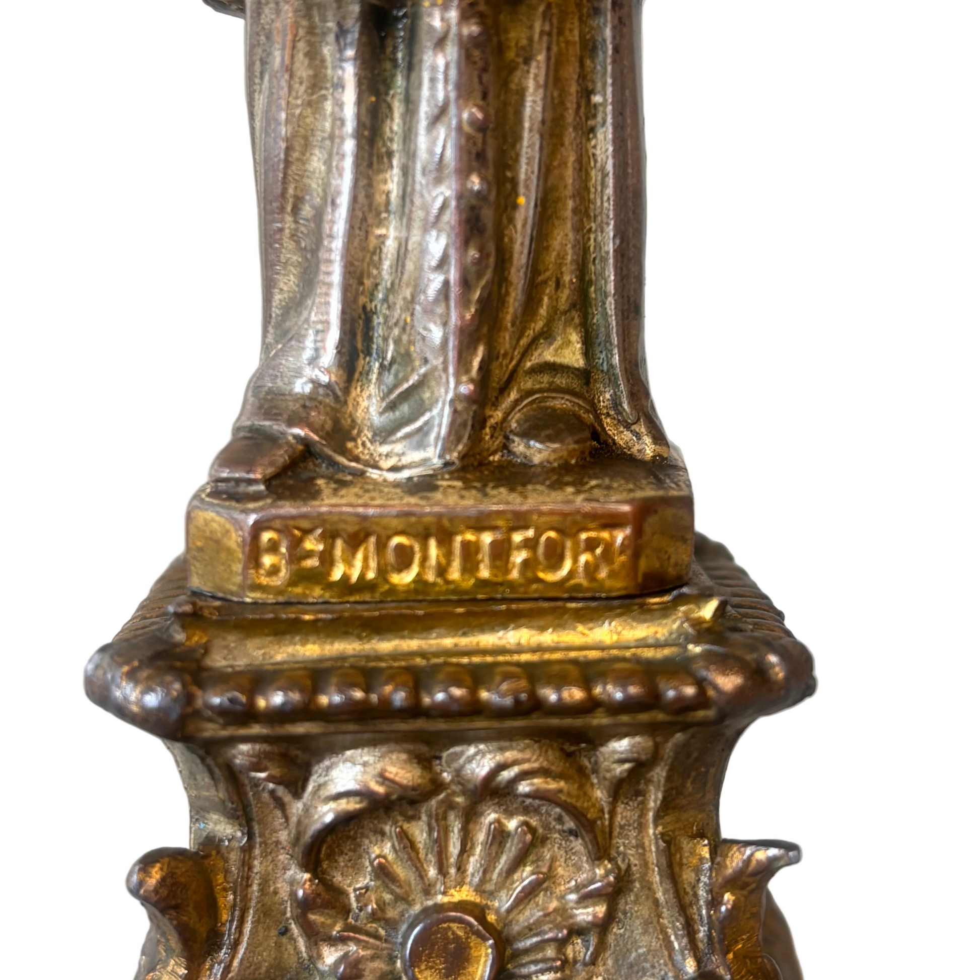 Base inscription B Montfort 1888 detail